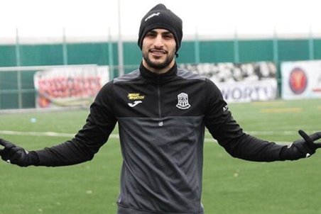 شهاب زاهدی با موفقیت تست‌های پزشکی تیم زوریا را گذراند