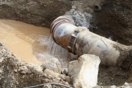 ۳۰ درصد شبکه آب‌رسانی شهرها و روستاهای استان سمنان فرسوده است