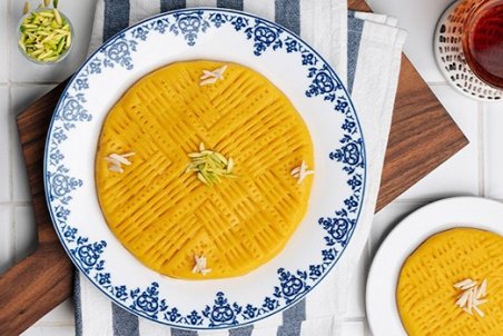 طرز تهیه حلوای شیر و زعفران