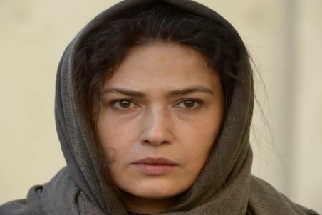 لادن مستوفی به «برف آخر» پیوست