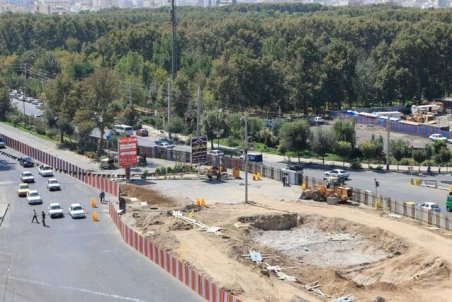 میدان جمهوری کرج چهارراه می‌شود