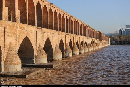 ماجرای فیلم پارکوربازی در سی و سه پل چه بود؟