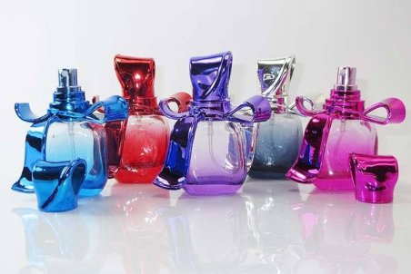قیمت انواع عطر و ادکلن زنانه در بازار چند؟