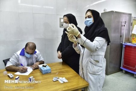 ‌فاز دوم واکسیناسیون کادر درمان علیه کووید ۱۹ آغاز شد
