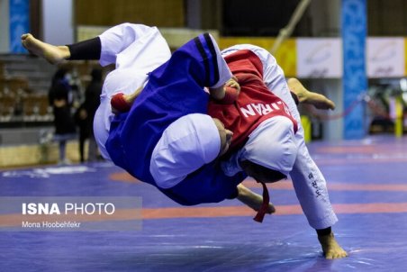 تکنیک دختران کشتی‌گیر خوب است/ برگزاری اردوی تیم ملی به کرونا بستگی دارد