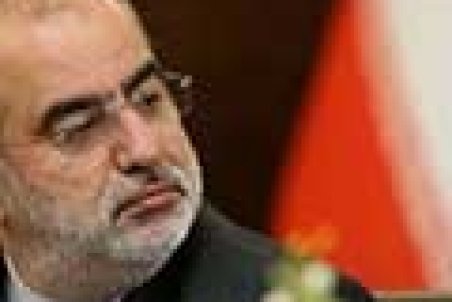 کنایه تند حسام‌الدین آشنا به مجلسی‌ها