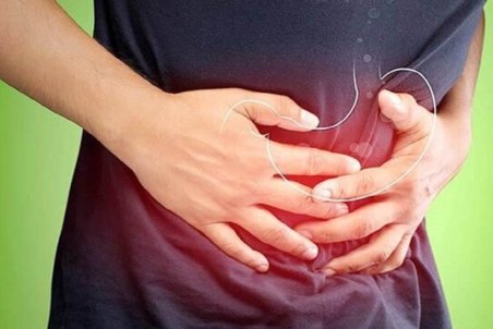 ۶ ماده غذایی اسیدی که منجر به سوزش معده می‌شوند