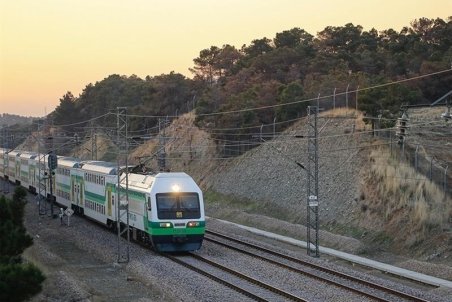 کلاف متروی شهری اهواز پیچیده‌تر شد / شرکت کیسون حاضر به تحویل کارگاه‌ها نیست