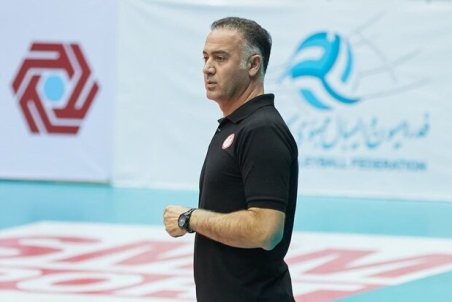 پیمان اکبری: شریفی مشکلی برای حضور در پیکان ندارد