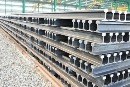 حرکت مترو بر ریل ملی ذوب‌آهن اصفهان