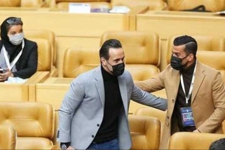 پاسخ تند کریمی به علی‌نژاد: دکتر! مرا جدی نگیر