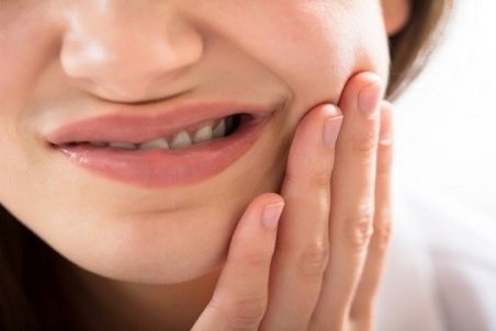 خارش دندان؛ از دلایل تا درمان