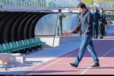 نصرتی: مدیران بی‌تفاوت هستند، پس از ۲ بازی آینده تصمیم نهایی را می‌گیرم/ دوش نداریم!