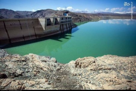آبگیری تنها ۱۶ درصد از حجم سد زاینده رود