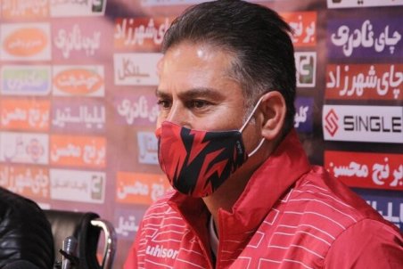 مطهری: باید پای بازیکنان ما را طلا گرفت