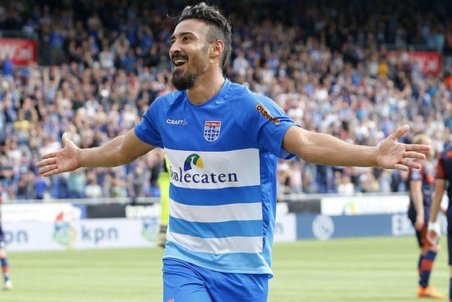 قوچان‌نژاد: دو کیلو طلا هم بدهند تمدید نمی‌کنم!