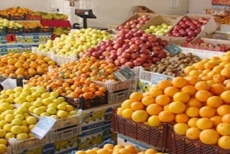 توان خرید میوه کاهش یافت و بازار از رونق افتاد