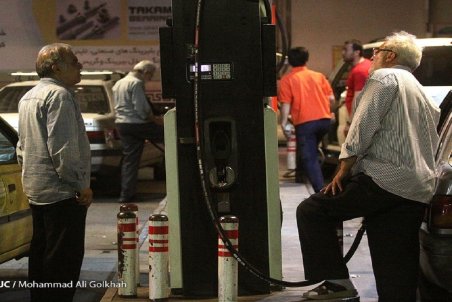 حامل‌های انرژی در سال ۱۴۰۰ گران نمی‌شوند / مصرف بنزین در نوروز با پیک مواجه شد