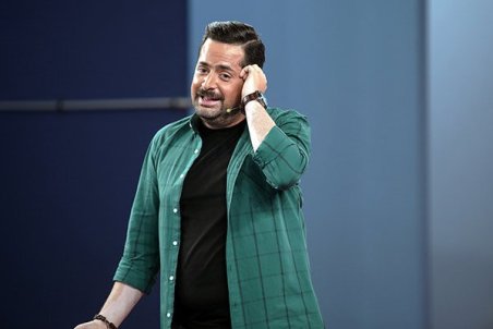 بعد از استندآپ‌ «خندوانه» وارد بازیگری شدم/ خنداندن در چالش کرونا