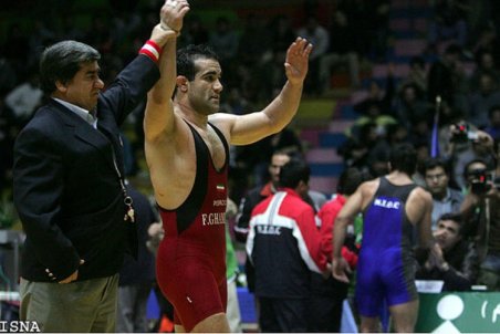 فریدون قنبری در ICU بستری شد