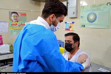 استفاده از سهمیه واکسن پاکبانان این بار در علی‌آباد کتول / تزریق واکسن به پیمانکار، یک مدیر و ۲ کارمند شهرداری