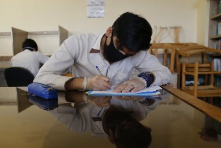 امتحانات نوبت دوم حضوری یا غیر حضوری؟