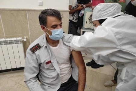 اتمام واکسیناسیون آتش‌نشانان اصفهان/۷۰۰ نفر واکسینه شدند