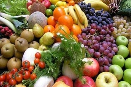 قیمت انواع میوه فصل و سبزی در میدان مرکزی تهران