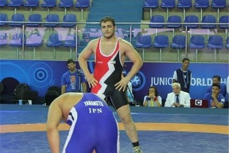 طاهری: شکست در مسابقات کشتی قهرمانی آسیا را به فال نیک می‌گیرم