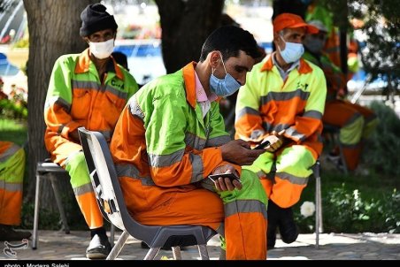 بارگذاری مشخصات پاکبانان دریافت‌کننده واکسن بر روی سامانه شفافیت