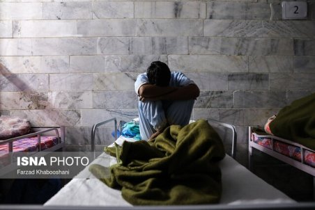 کاهش قیمت برخی داروهای ترک اعتیاد/چرا معتادان باید در اولویت واکسیناسیون باشند؟