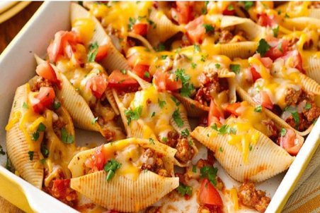 طرز تهیه پاستا صدفی با فیلینگ گوشت و پنیر