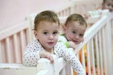 چگونه می‌توانیم یک کودک را به "فرزندخواندگی" قبول کنیم؟