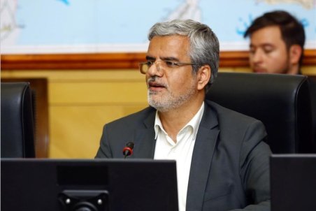 محمود صادقی:کاندیدای انتخابات ریاست‌جمهوری هستم/ همه به نفع یک نفر کنار می‌رویم