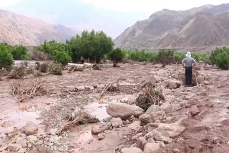 محور آزادراه شرق اصفهان مسدود است