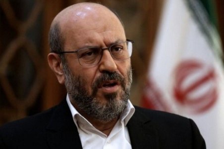 حسین دهقان: با تبعیت سپاه از جریانات سیاسی مخالفم