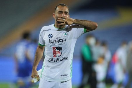 جهانی: در ابتدای فصل و نیم‌فصل برای حضورم در استقلال صحبت شد