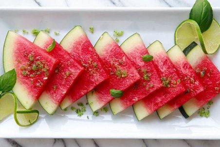 خوب و بد خوردن هندوانه برای کودکان