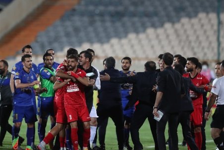 عربشاهی: برای بازیکنان متاسفم که اعصاب و روان همه را خراب می‌کنند