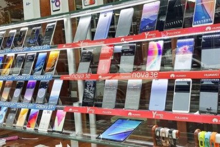 قیمت موبایل ۱۰ درصد کاهش یافته است