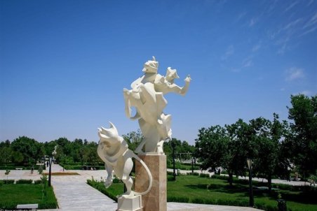 شهرداری مشهد طرح‌های عمرانی اطراف آرامگاه فردوسی را تکمیل می‌کند