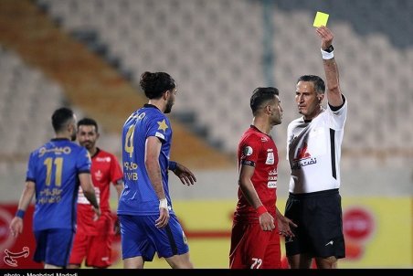 میرزابیگی: فدراسیون فوتبال به مسئله اعتراض بازیکنان به داوران ورود کند