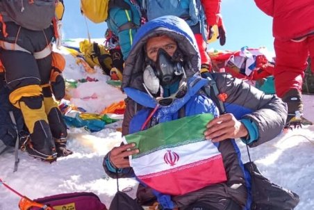 دهقان: برای کوهنوردی ماشینم را فروختم!