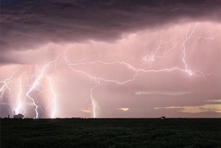 هشدار هواشناسی جدی گرفته نشد/ فوت ۲نوجوان قزوینی بر اثر اصابت رعدوبرق