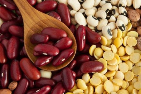 مشکل اساسی‌ واردکنندگان حبوبات؛عدم به روزرسانی قیمت ها در سایت ارزش گذاری گمرک است