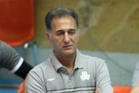 شهنازی: عملکرد بازیکنان مقابل روسیه جای تقدیر داشت/ آلکنو هم اشتباه می‌کند