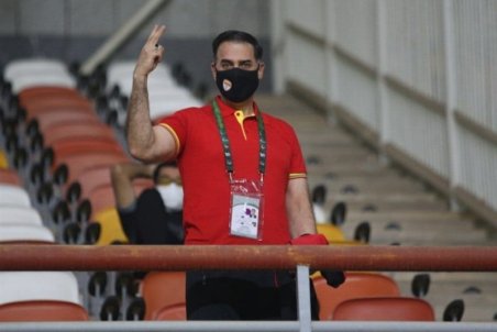 آذری: استعفای نکونام؟ به فلسفه ثبات معتقدم و احساسی تصمیم نمی‌گیرم