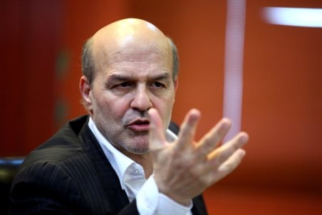 ادعای جدید کلانتری: با ذوب شدن "یخ‌های قطبی" کشورهای ساحلی به زیر آب خواهند رفت!