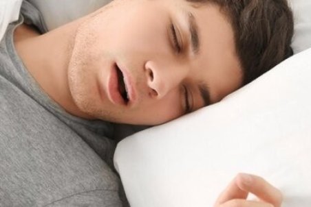 عارضه "آپنه خواب" چه نشانه هایی دارد؟