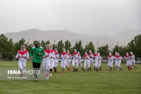 خواستار برابری امکانات با مردان هستیم / حضور بلاروس و شارلوا در ایران قطعی نیست